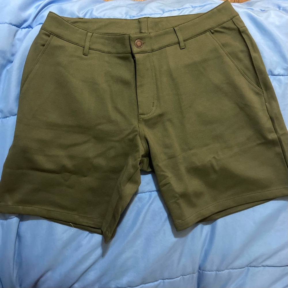Timoteo Chelsea Short Khaki Green